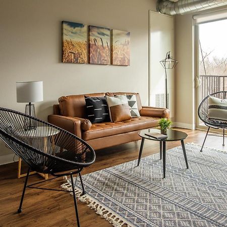 Frontdesk Core Apts Campustown Ames Exterior foto